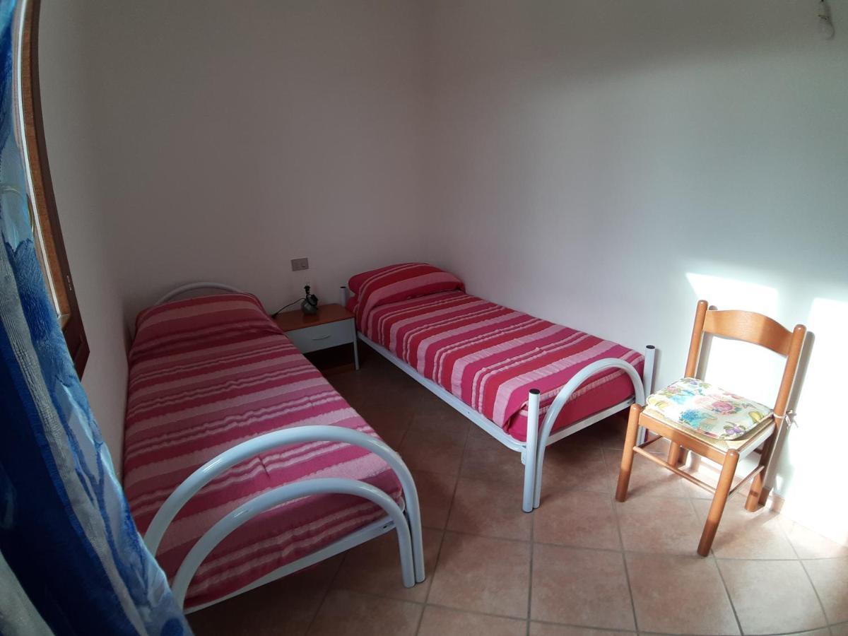 Suaredda San Teodoro Lägenhet San Teodoro  Exteriör bild